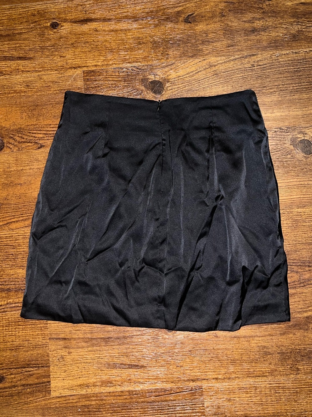 DO+BE Black Satin Mini Skirt Crossover Asymmetric Zippered Back Size L - Picture 3 of 6